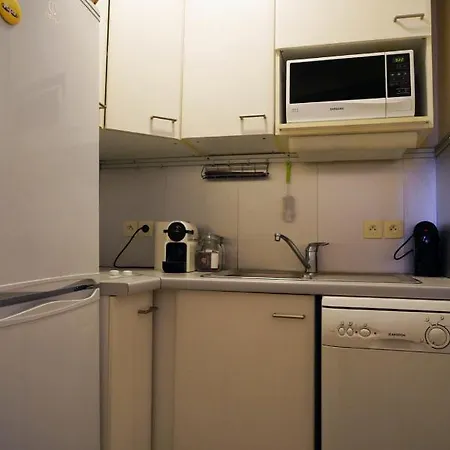 Hostnfly - Very Beautiful Flat Close To Pereire *
